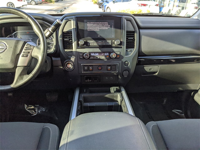2024 Nissan Titan SV photo 11