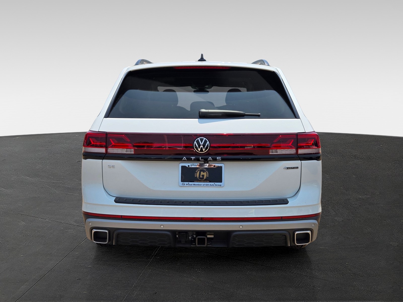 2025 Volkswagen Atlas SE Technology Peak Edition photo 5