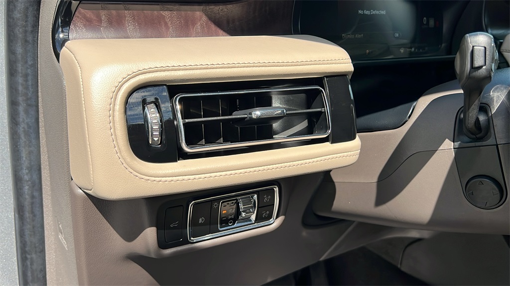 2024 Lincoln Aviator Reserve photo 12