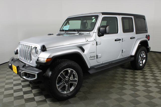 2022 Jeep Wrangler Unlimited Sahara photo 3