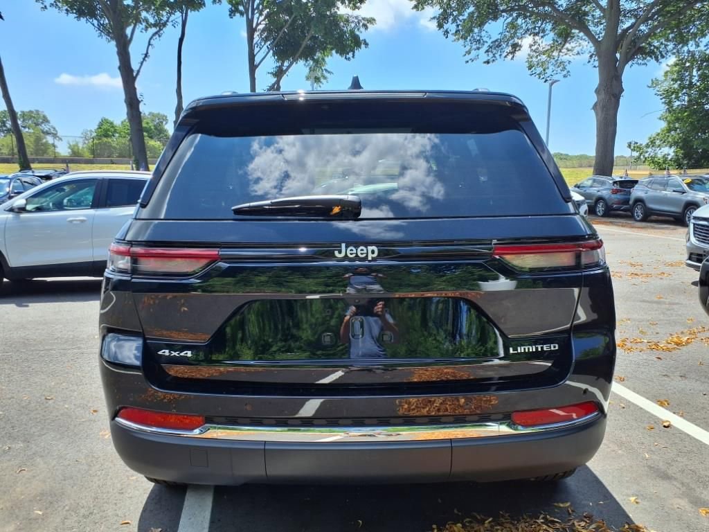2025 Jeep Grand Cherokee Limited photo 6