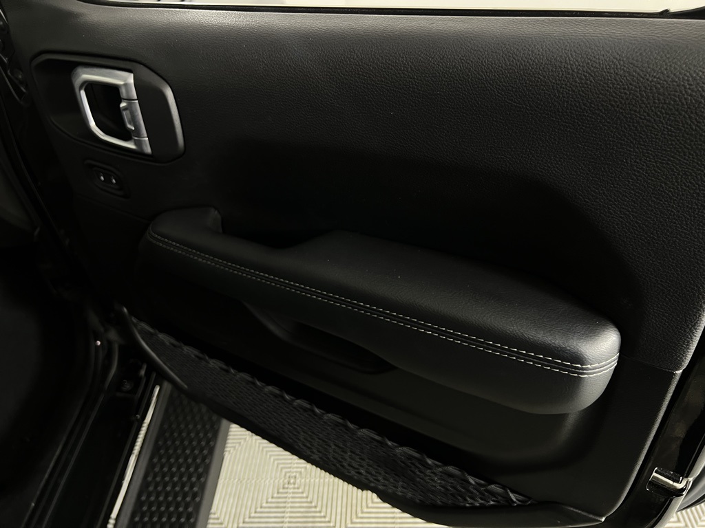 2022 Jeep Wrangler Unlimited Sahara 4xe photo 29