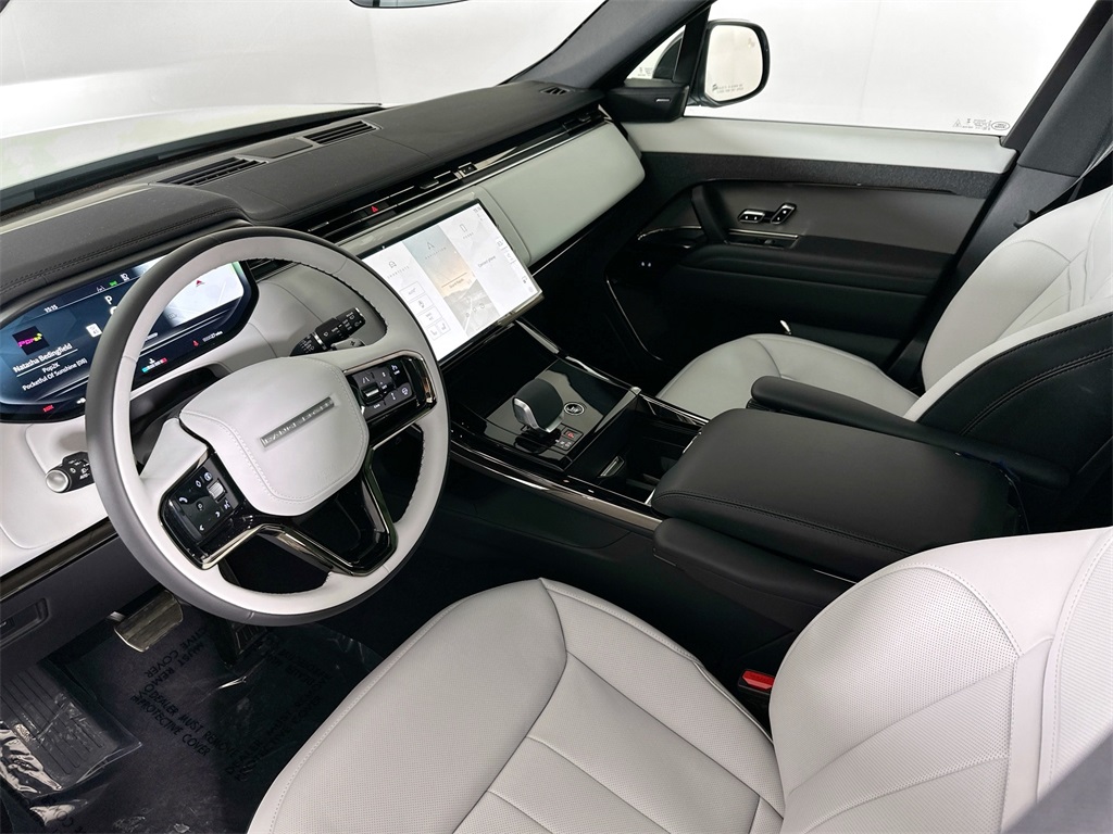 2025 Land Rover Range Rover Sport SE photo 10