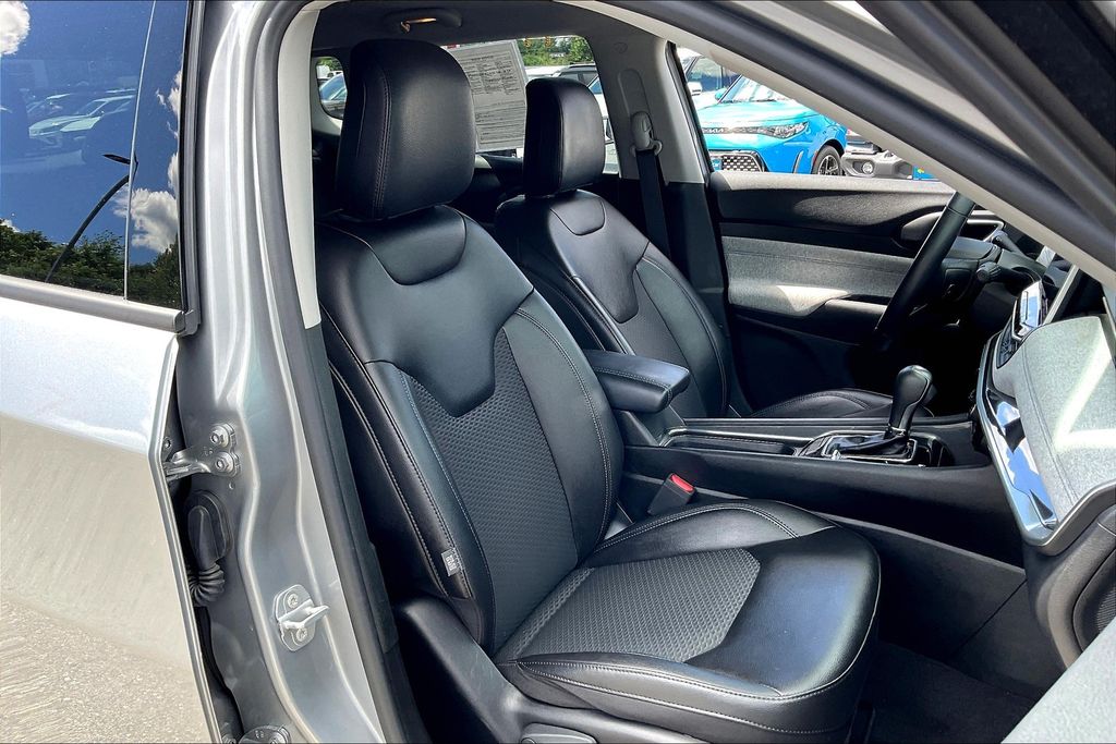 2022 Jeep Compass Latitude photo 10