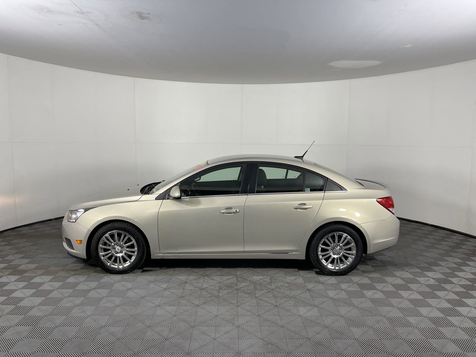 PreOwned 2011 Chevrolet Cruze ECO w/1XF 4dr Car in Hollidaysburg 