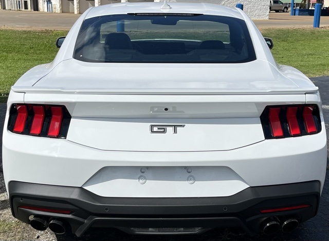 2025 Ford Mustang GT Premium photo 2