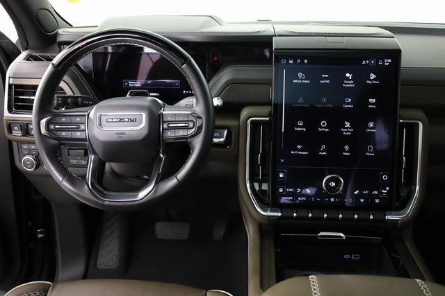 2025 Gmc Yukon Denali Ultimate photo 2