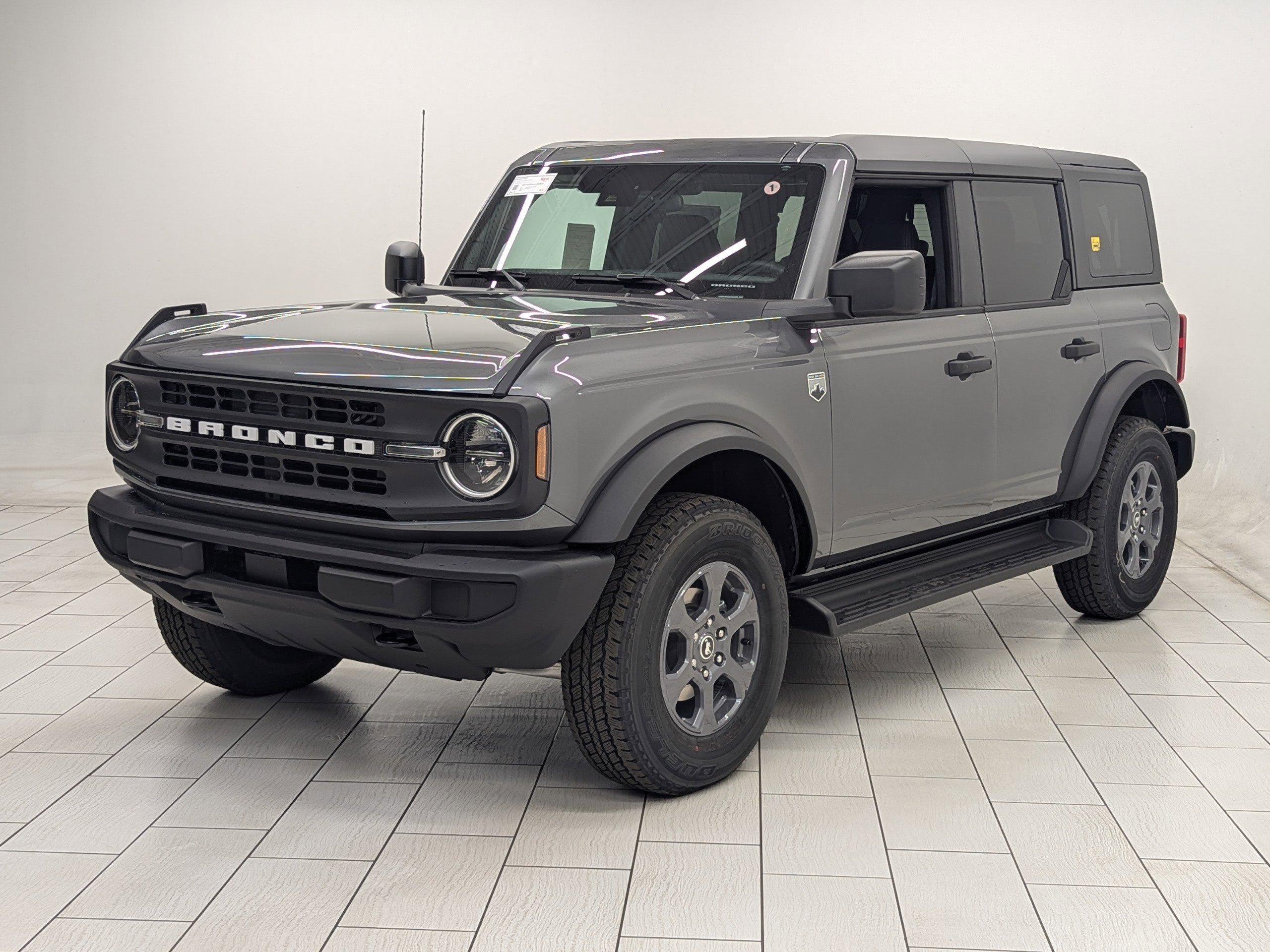 2025 Ford Bronco Big Bend photo 4