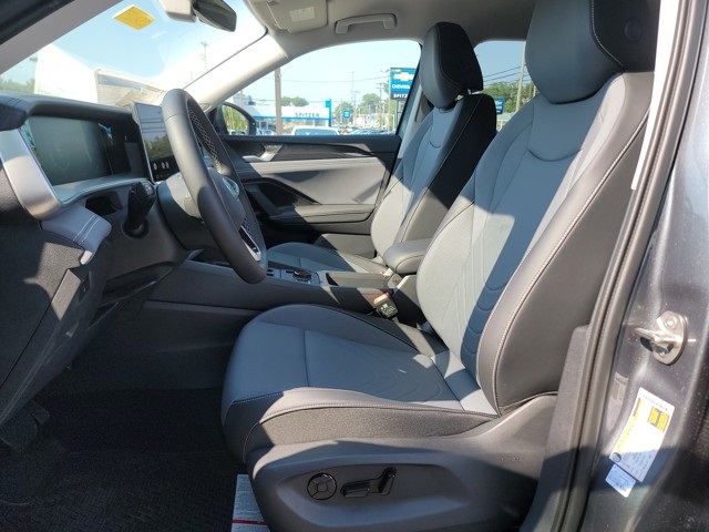 2025 Volkswagen Tiguan SE photo 9
