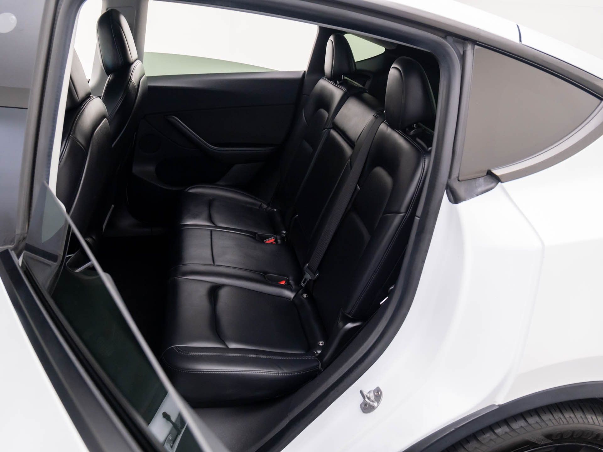 2021 Tesla Model Y Long Range photo 16