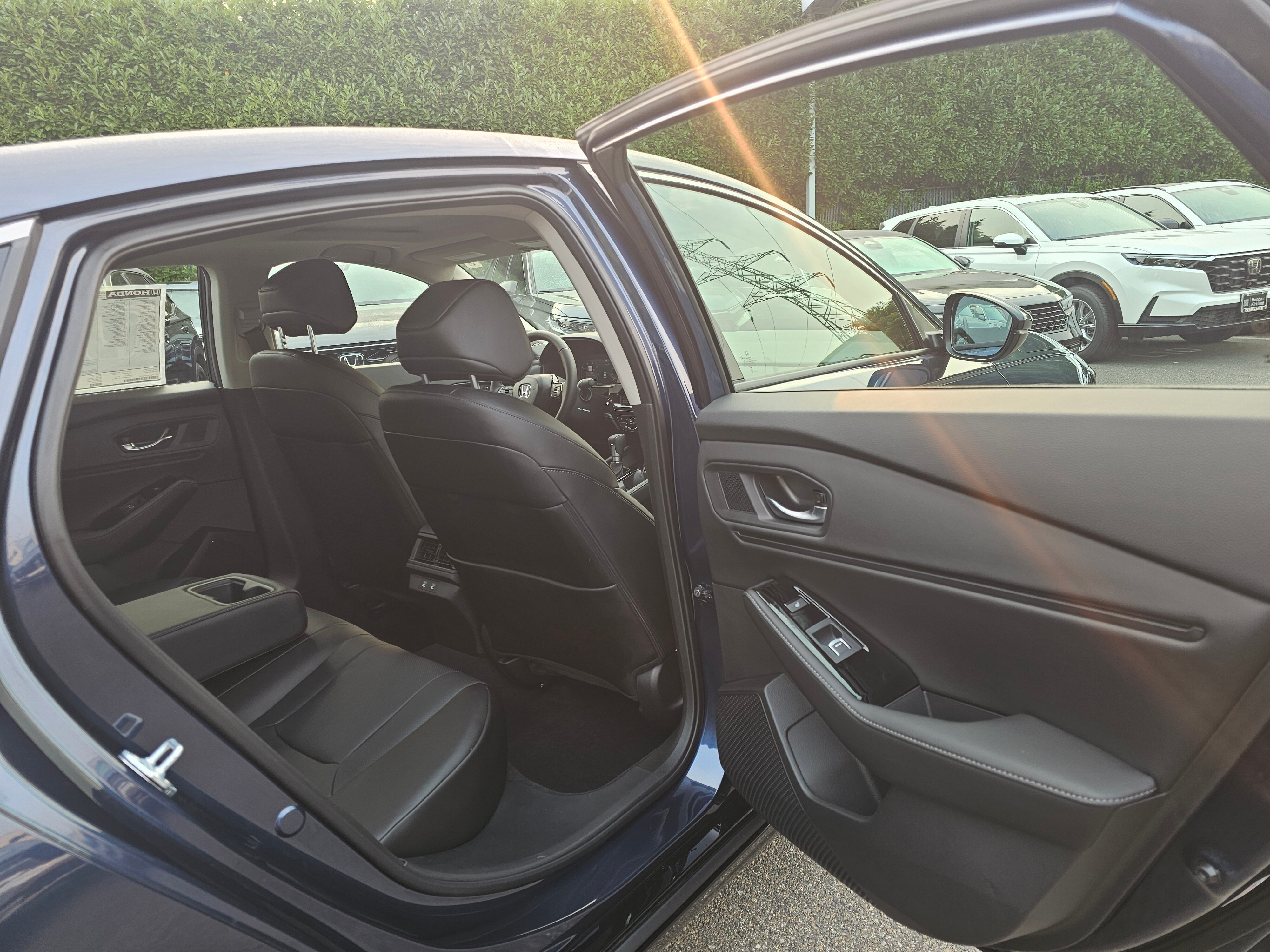 2025 Honda Accord Hybrid Touring photo 4