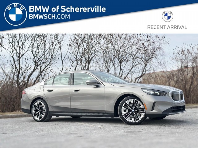 BMW5シリーズ　225/55R17×4 New 2026 BMW 5 Series 530i xDrive 4dr Car in West Chester