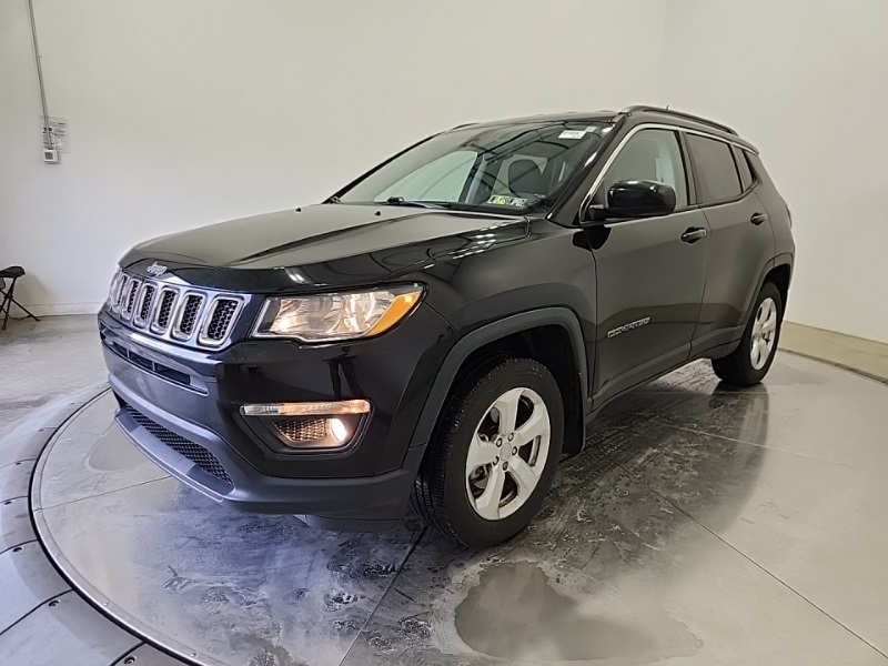 2019 Jeep Compass Latitude photo 3