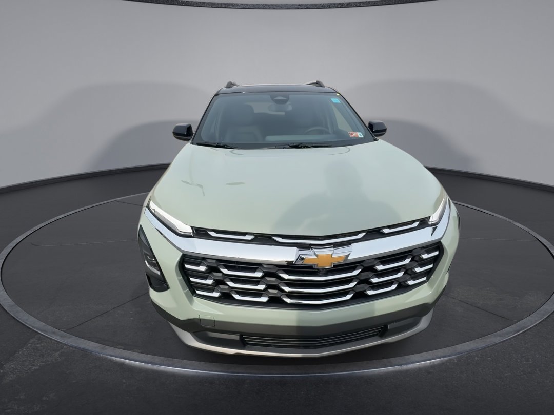 2026 Chevrolet Equinox LT photo 3
