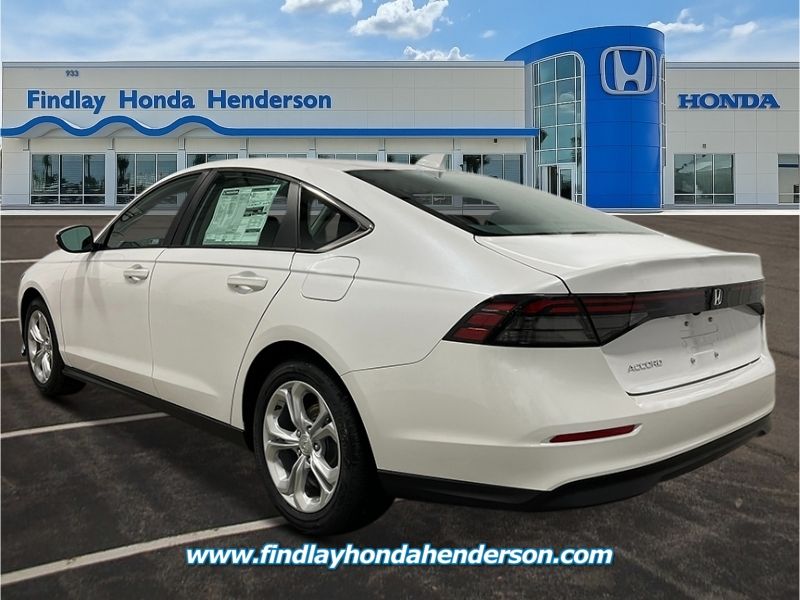 2025 Honda Accord LX photo 3