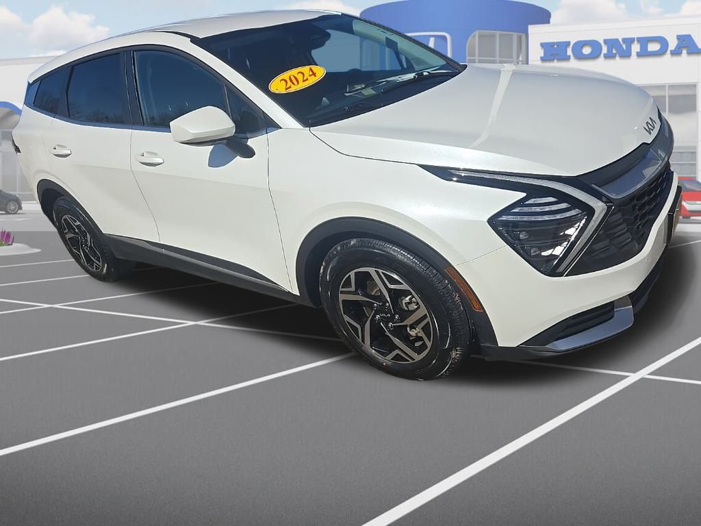 2024 Kia Sportage LX's photo