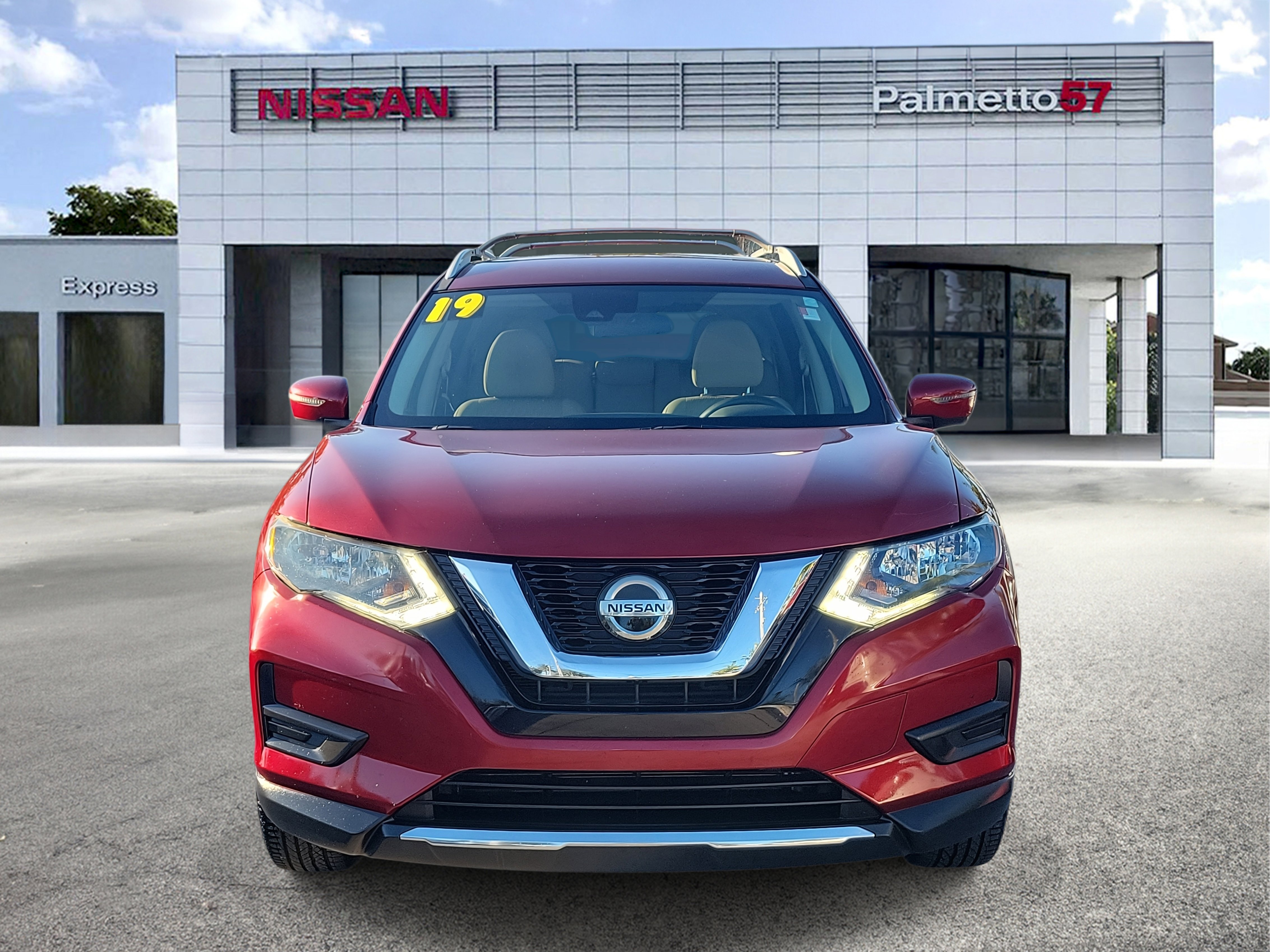Used 2019 Nissan Rogue SV with VIN 5N1AT2MT2KC799918 for sale in Miami Gardens, FL