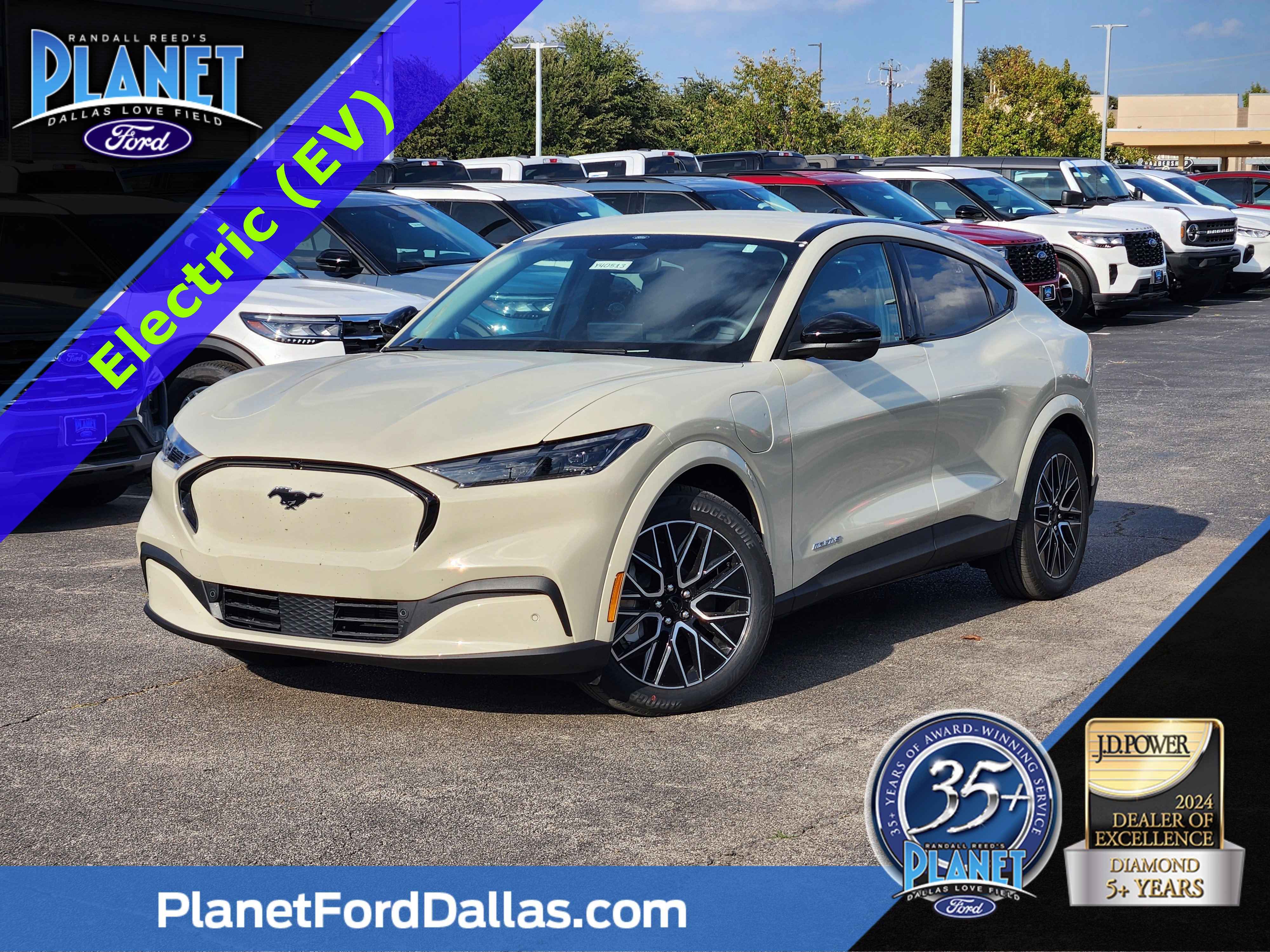 2025 Ford Mustang Mach-E Premium RWD's photo