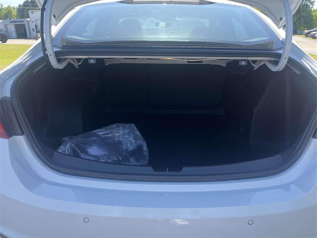 2024 Chevrolet Malibu 1LT photo 28