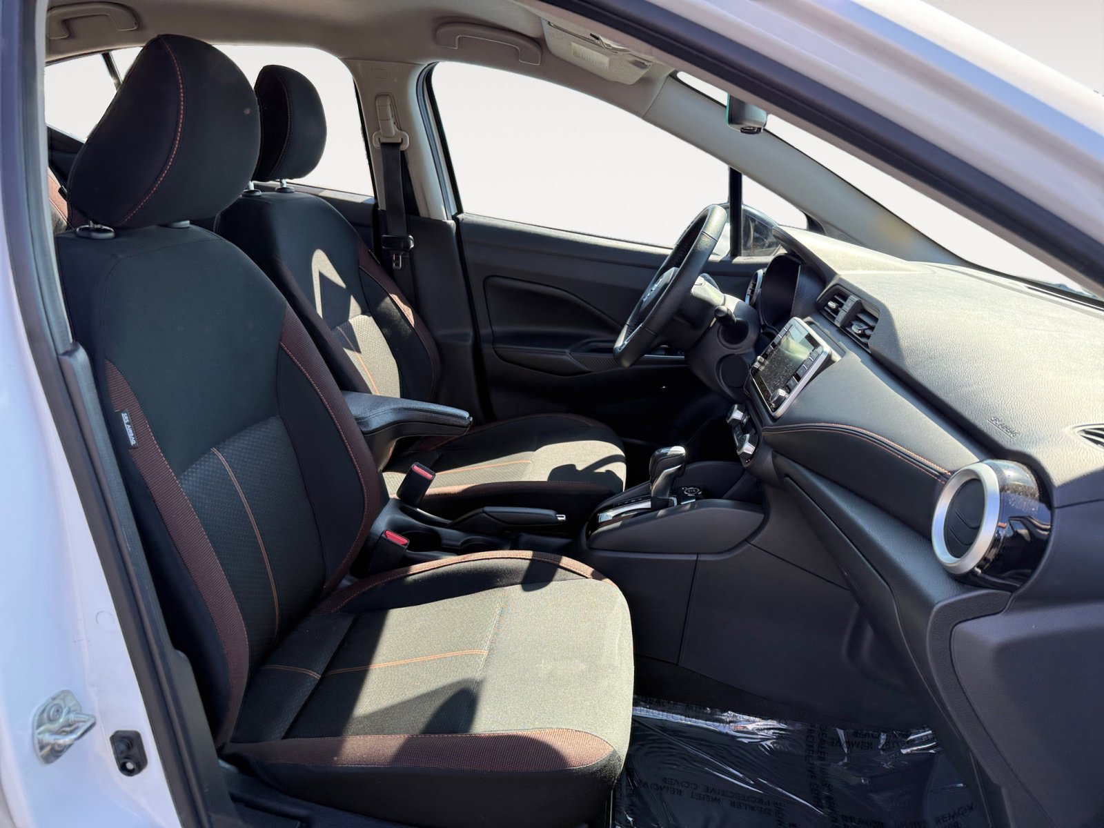 2021 Nissan Versa 1.6 SR photo 19