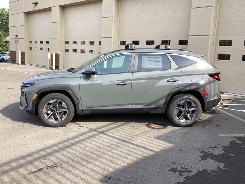 2025 Hyundai Tucson SEL photo 3