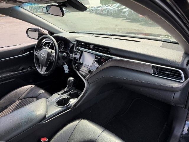 2018 Toyota Camry LE photo 19