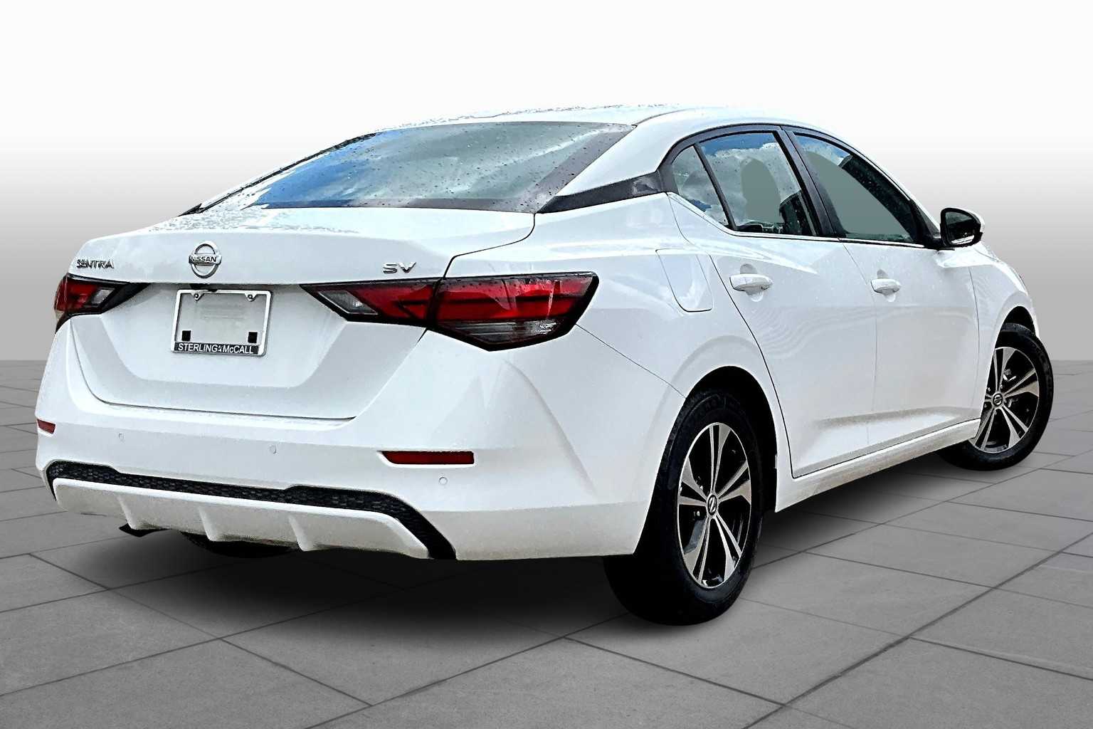 2022 Nissan Sentra SV photo 12