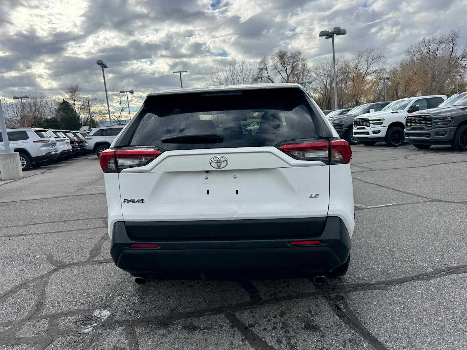 2024 Toyota RAV4 LE photo 3