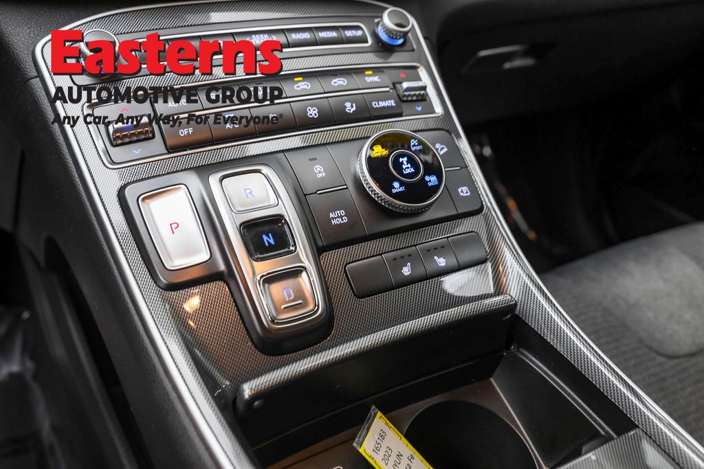 2023 Hyundai Santa Fe SEL photo 11