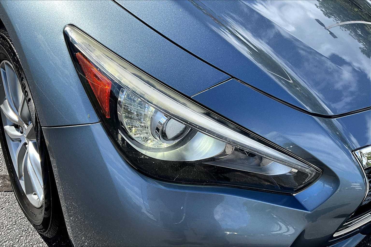 2014 Infiniti Q50 Premium photo 25