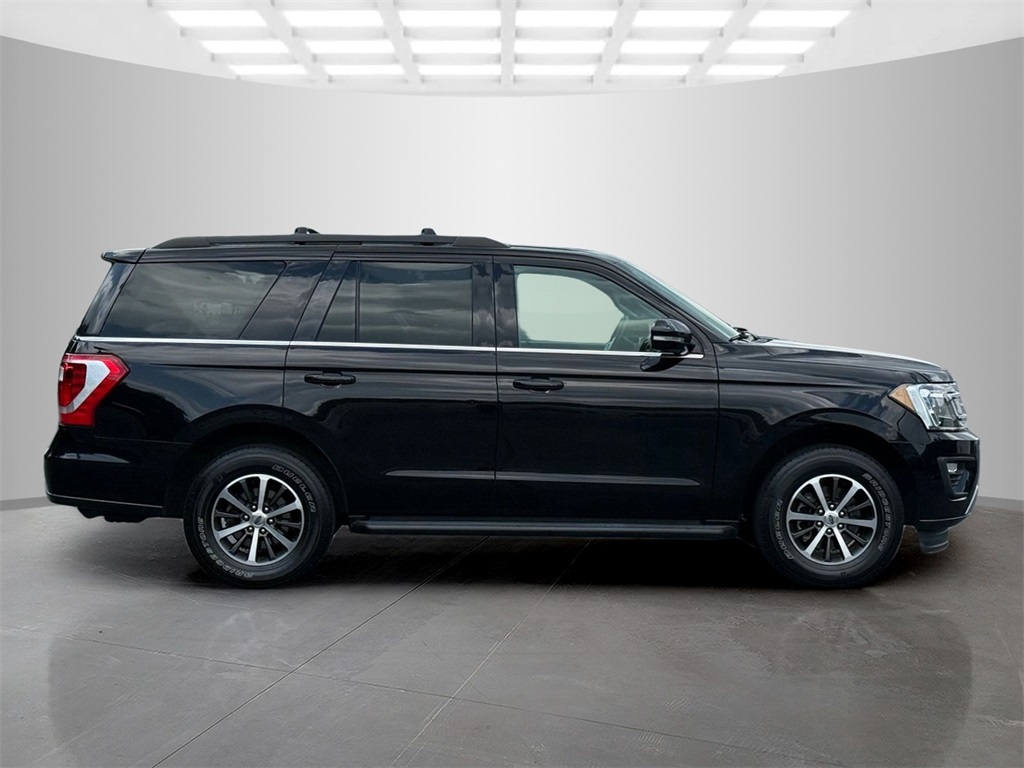 2019 Ford Expedition XLT photo 4