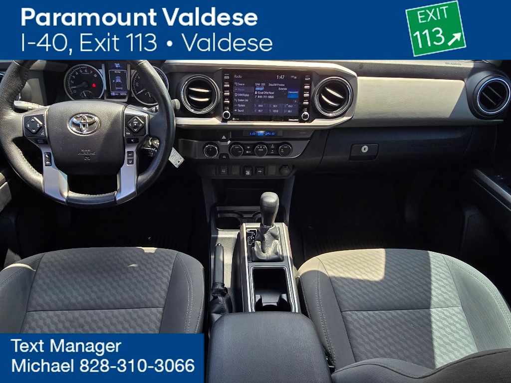 2021 Toyota Tacoma 4x4 SR5 photo 4