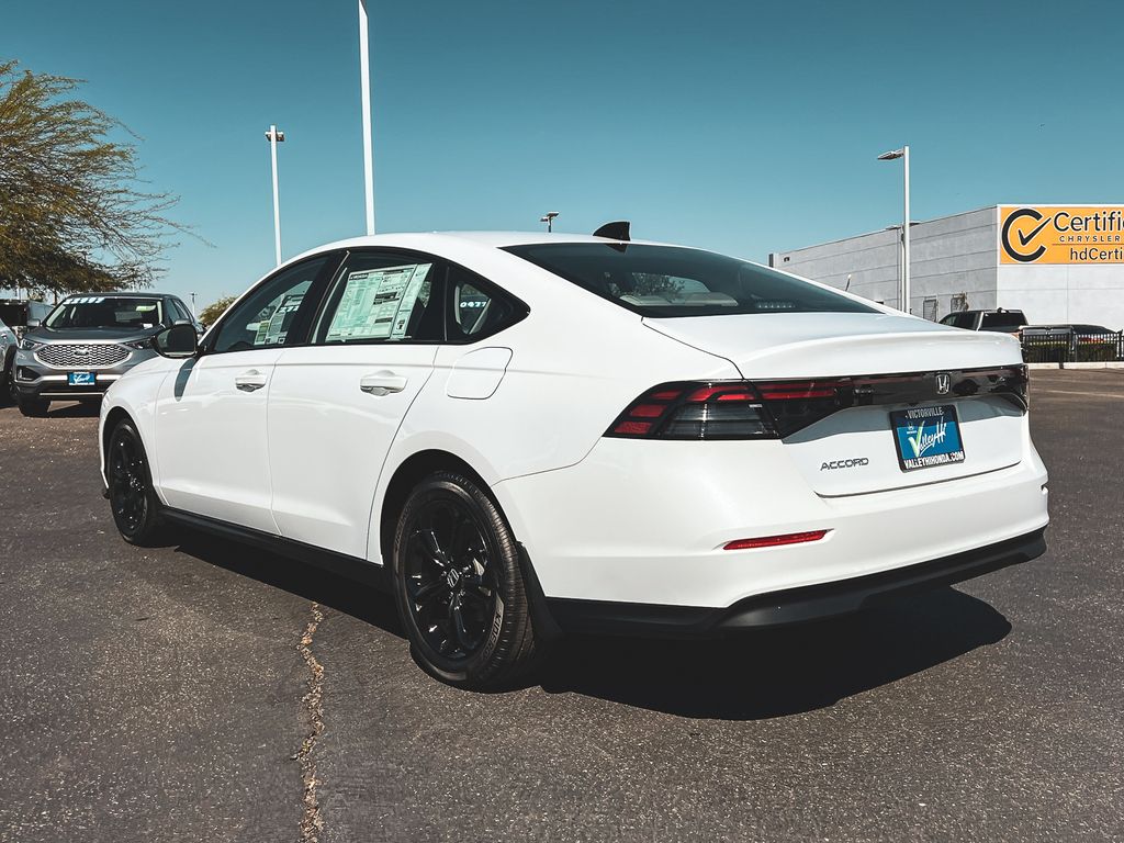 2025 Honda Accord SE photo 5