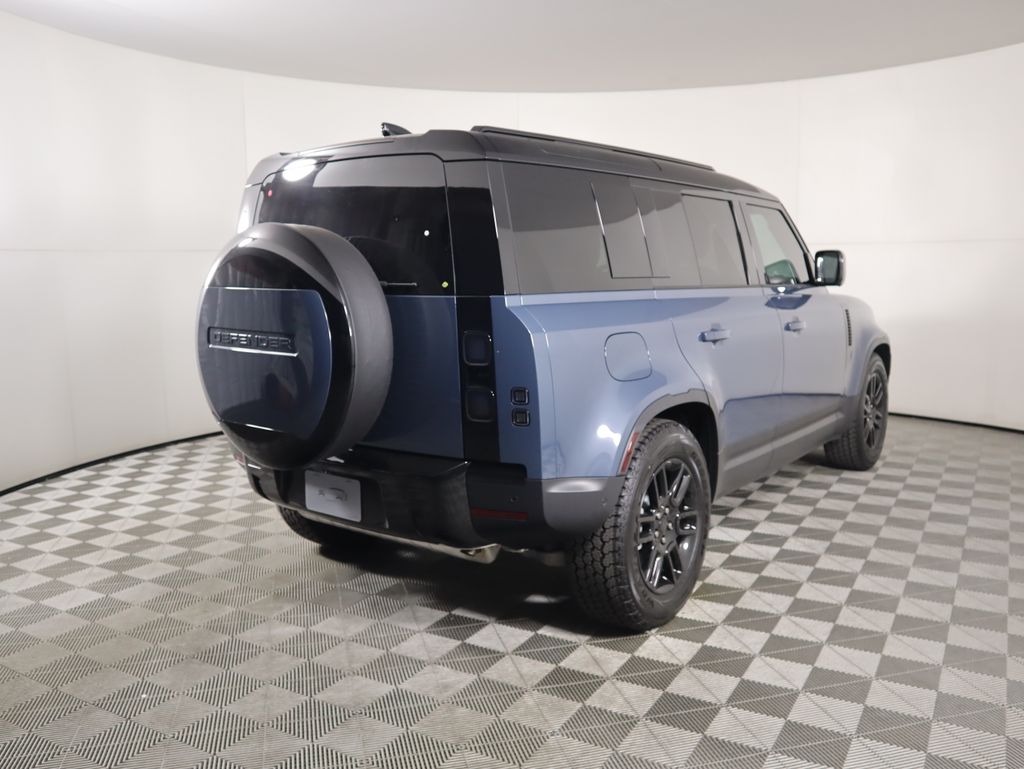 2026 Land Rover Defender 110 S photo 4