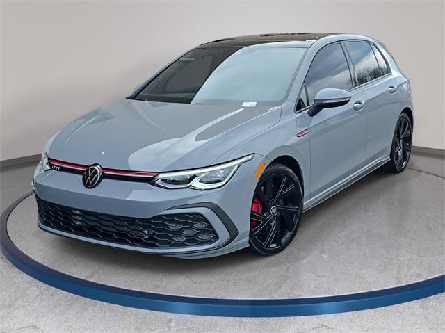 2023 Volkswagen Golf GTI SE's photo