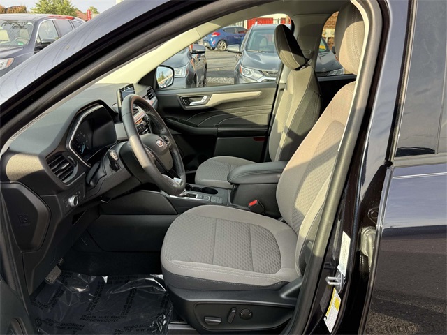 2021 Ford Escape SE photo 13