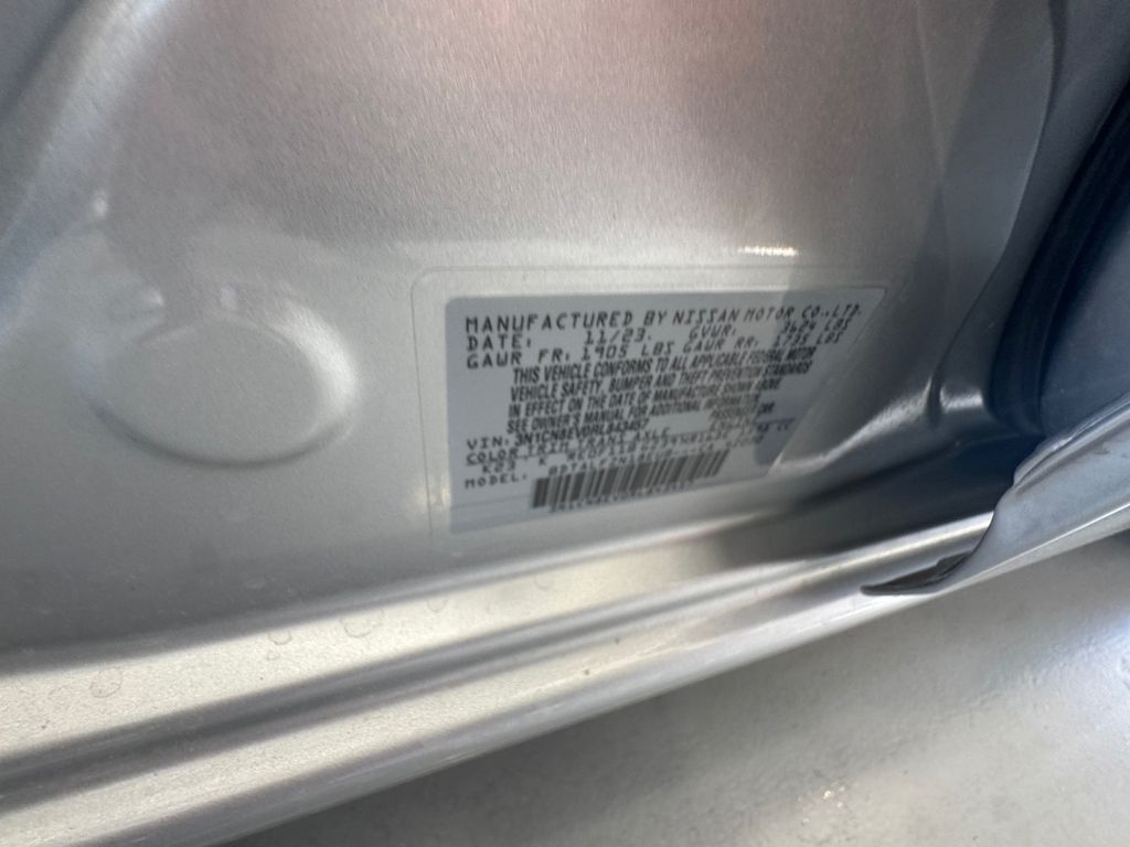 2024 Nissan Versa 1.6 SV photo 17