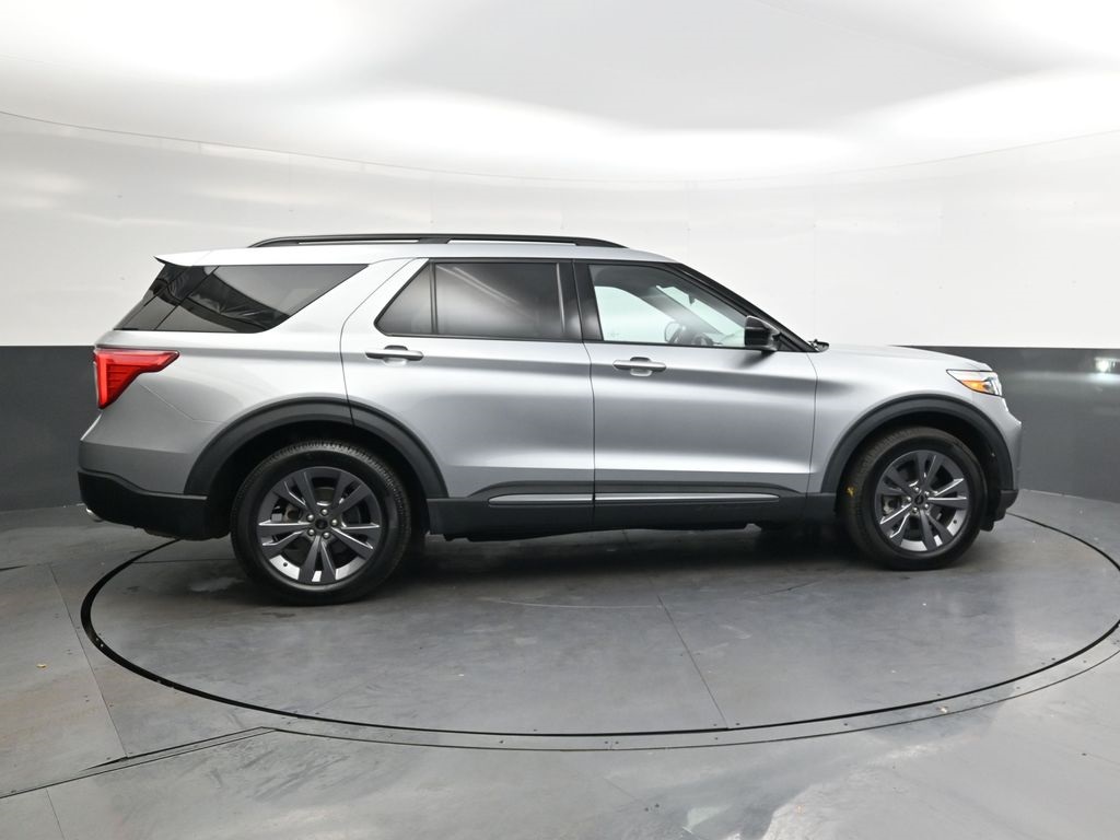 2022 Ford Explorer XLT photo 4