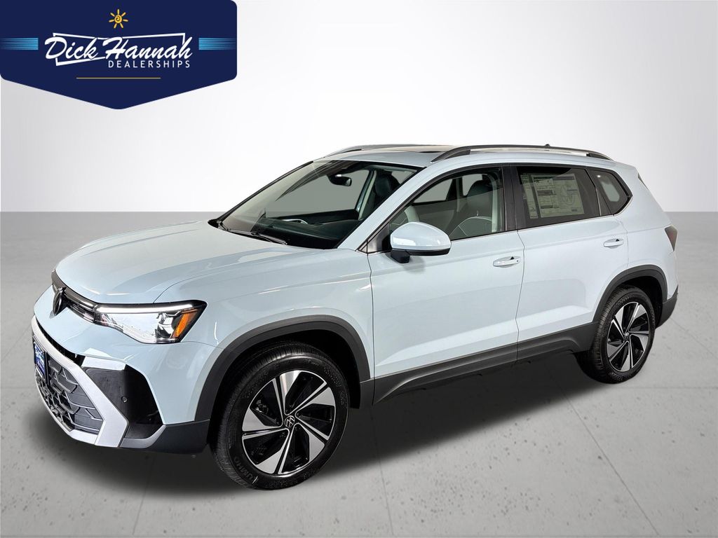 2025 Volkswagen Taos SE's photo