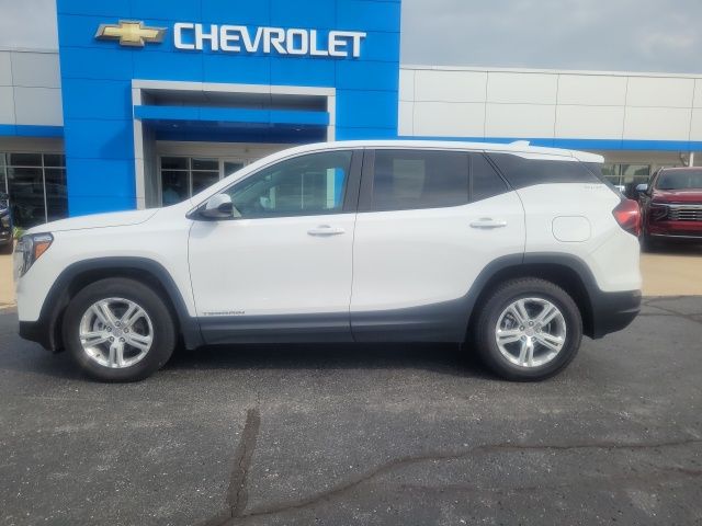 2024 Gmc Terrain SLE photo 2