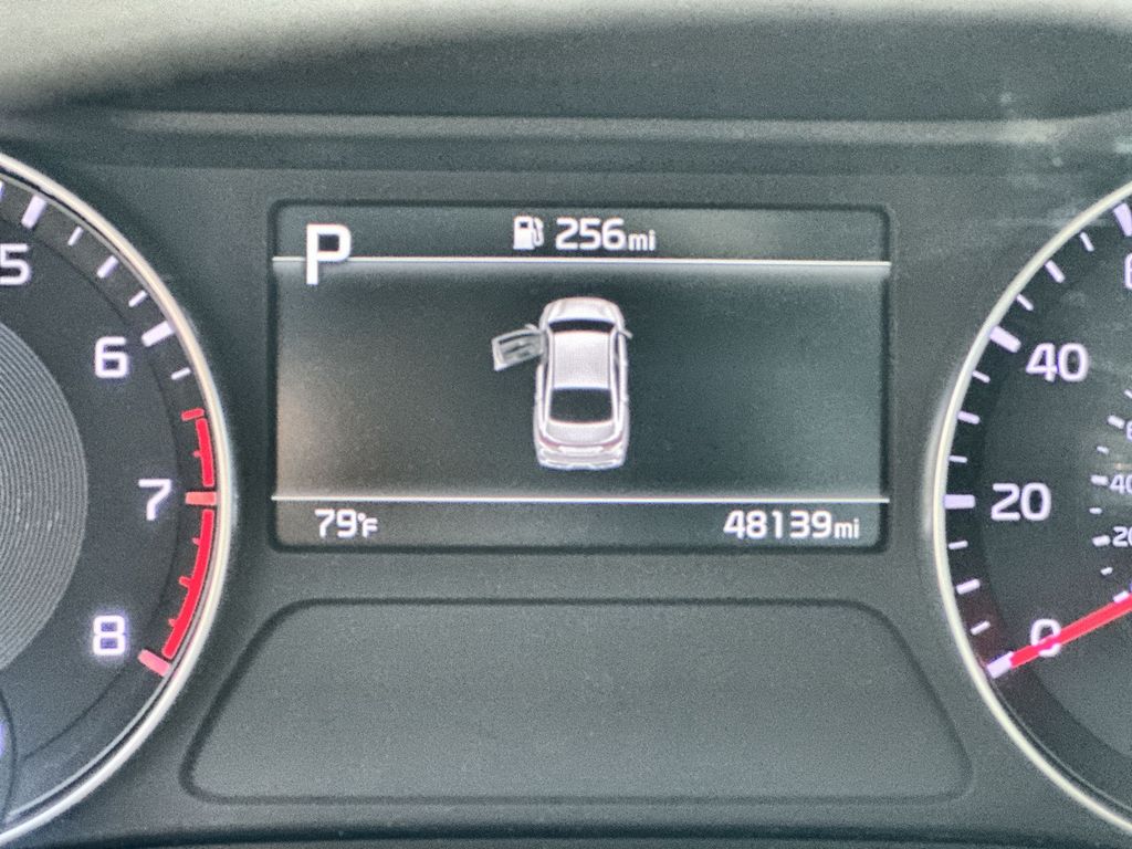 2023 Kia Forte LXS photo 3