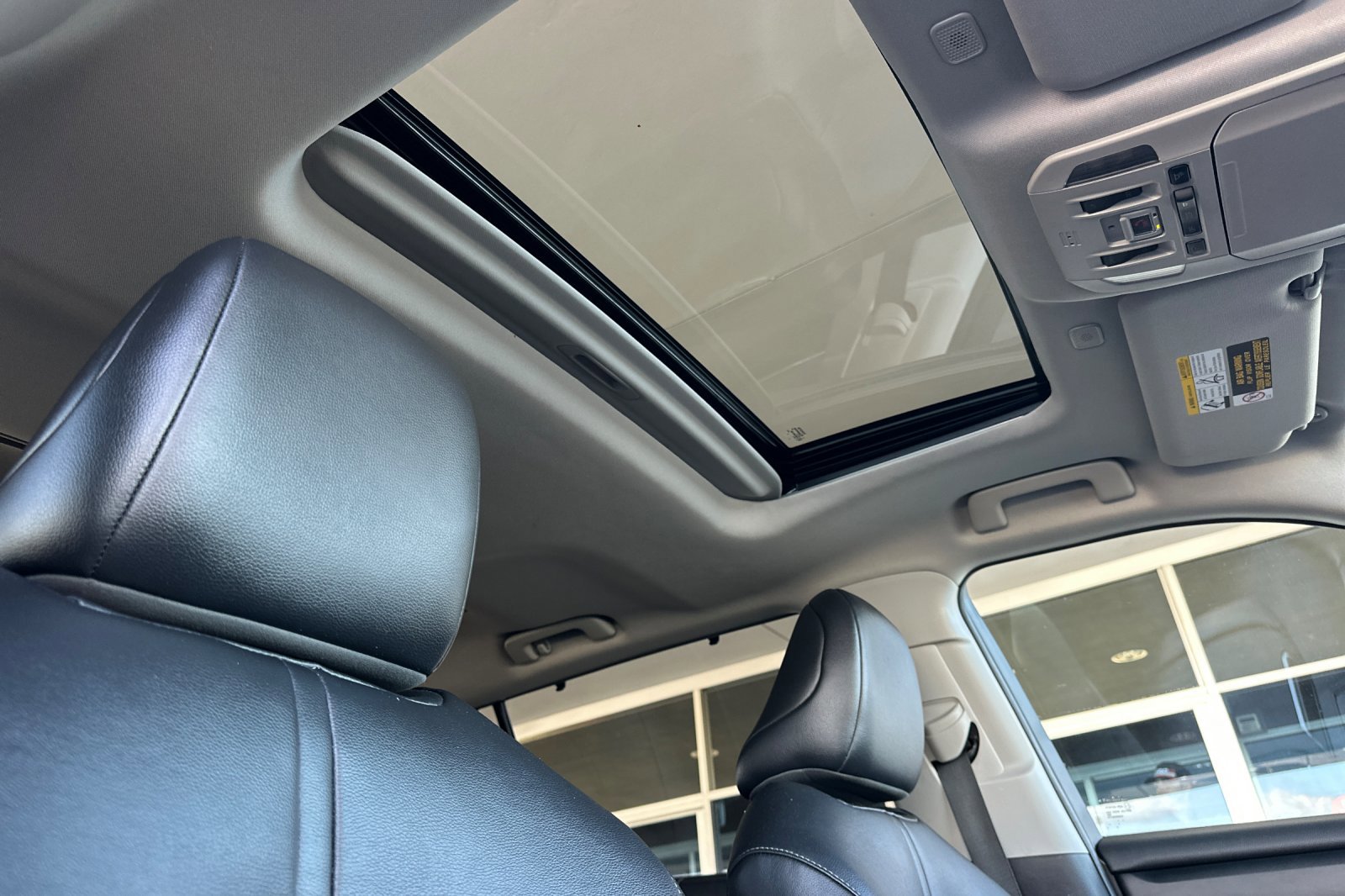 2023 Toyota Highlander L photo 15