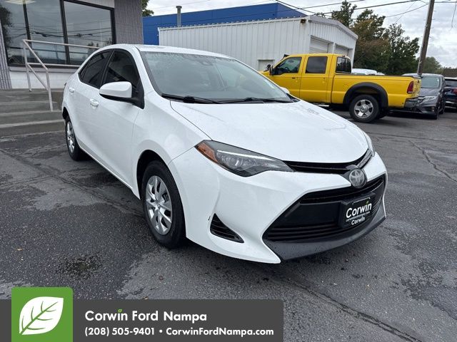 2018 Toyota Corolla L photo 3