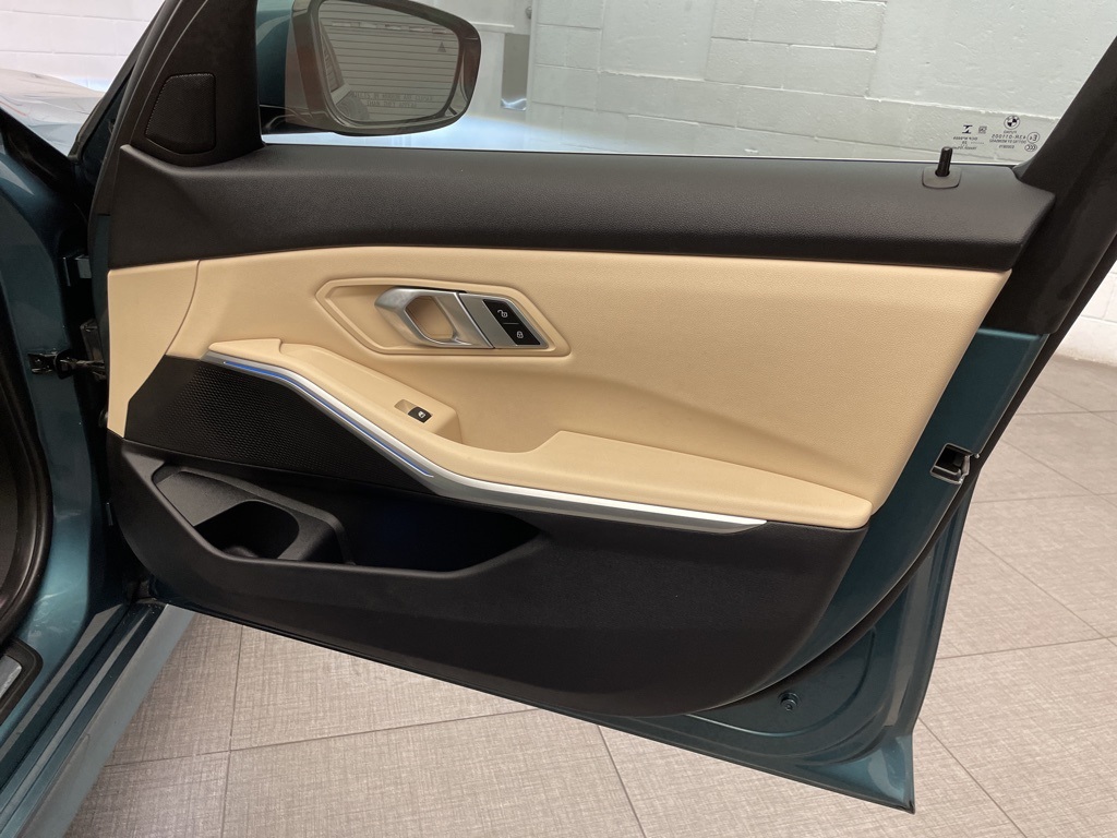 2021 Bmw 330e 3-Series photo 25