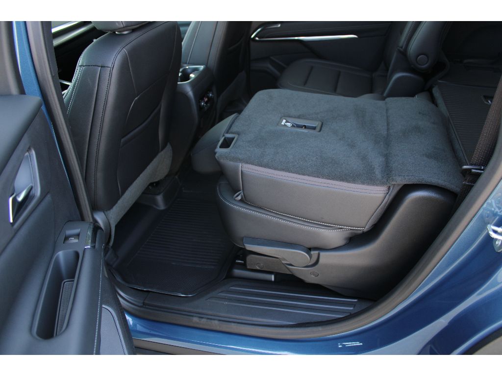 2026 Chevrolet Traverse photo 4