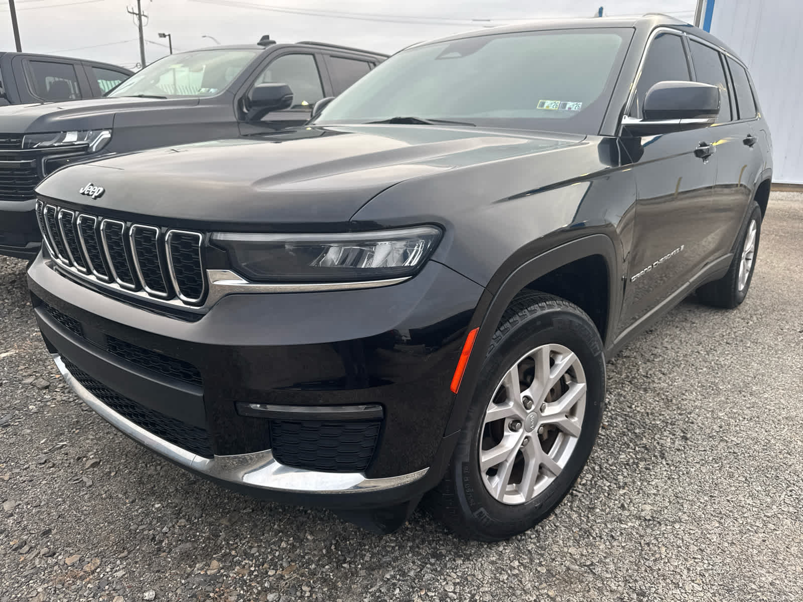 2021 Jeep Grand Cherokee Limited photo 3