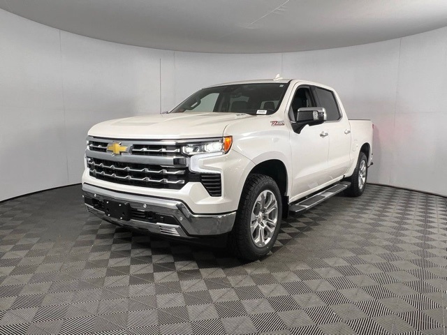 2025 Chevrolet Silverado 1500 LTZ photo 2