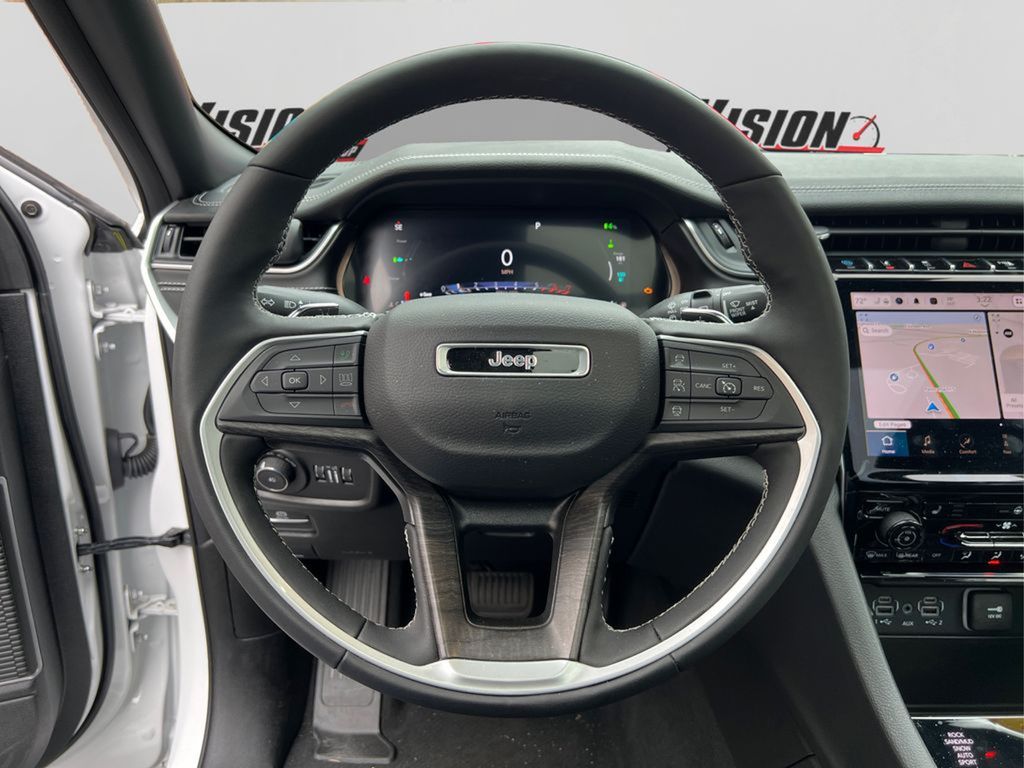 2024 Jeep Cherokee 4xe Base photo 22
