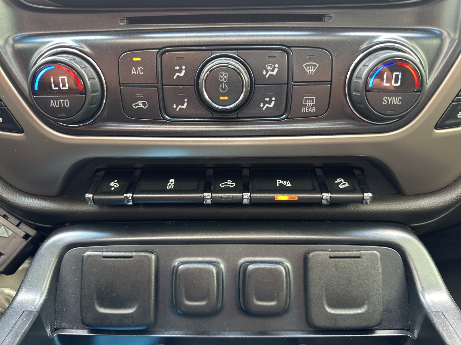 2015 Gmc Sierra 1500 Denali photo 23