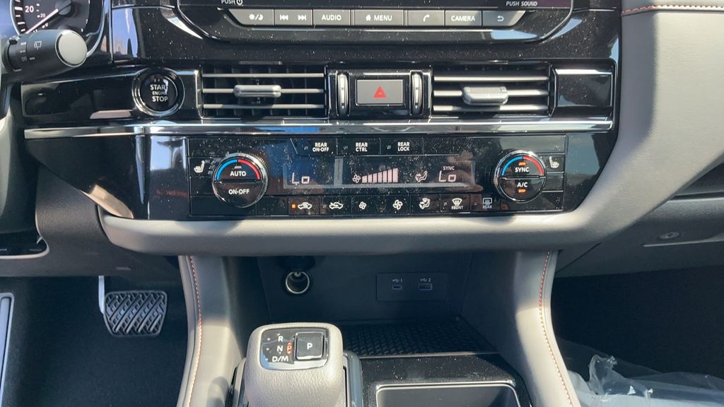 2025 Nissan Pathfinder Rock Creek photo 11